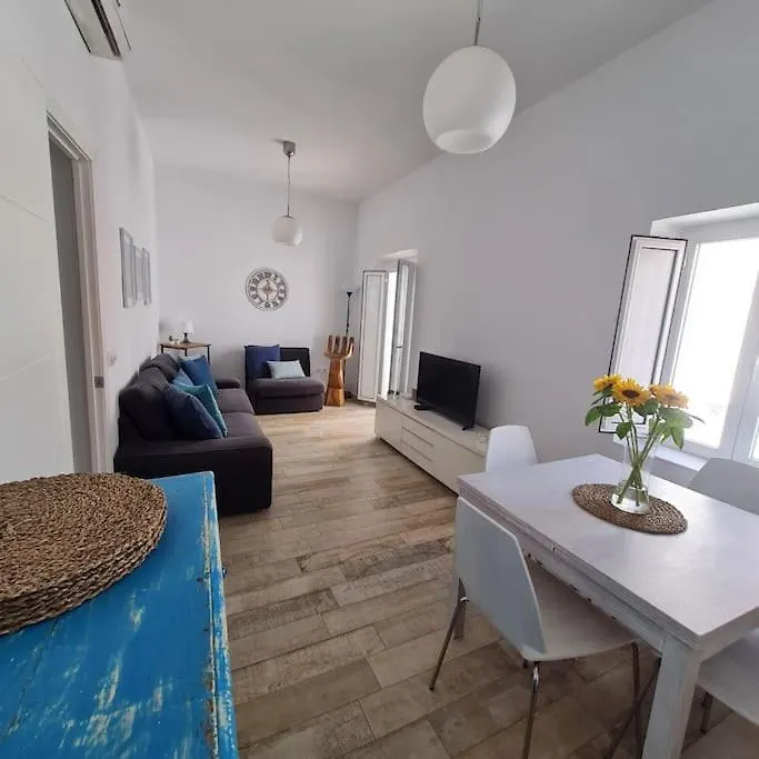 Centre Old Town Rooftop Apartment Tarifa