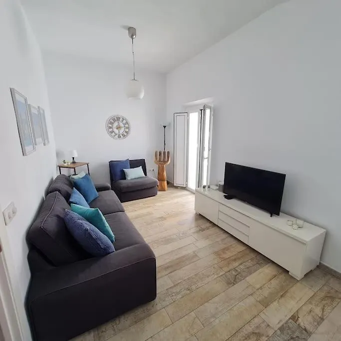 Centre Old Town Rooftop Apartment Tarifa