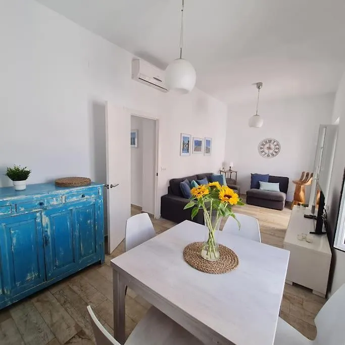 Centre Old Town Rooftop Apartment Tarifa