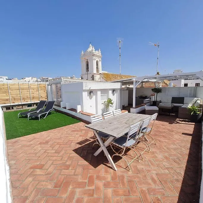 Centre Old Town Rooftop Apartment location